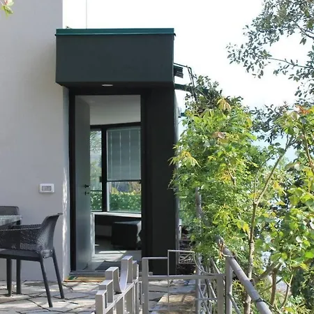 펜션 Lakeviewcabin - Studio With Lake View 코모